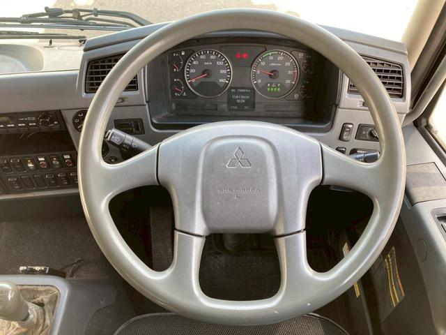 ファイター アルミウイング格納ＰＧワイド６２００ボディ２．５５トン積載　ワイド６２００ボディ格納ゲートラッシング２段２．５５トン積載　ベッド集中ロック電格ミラーバックモニターＥＴＣＡＢＳＰＳＰＷエアバック坂道補助燃焼装置アドブルー中型トラック４トンベット４ｔパワーゲート（71枚目）