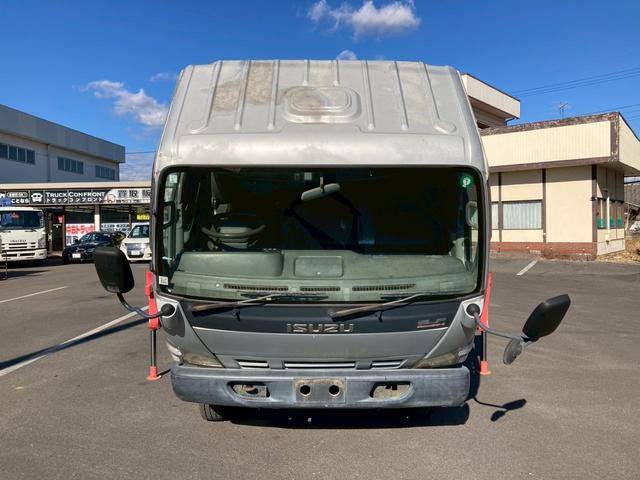 エルフトラック ５段クレーン　セミワイドロング　スムーサー　リヤアウトリガー　５段クレーンセミワイドロング古河ユニック２．９３ｔ吊スムーサーリヤアウトリガーあおり開閉補助装置ＥＴＣ　ＰＳ　ＰＷ　電格ミラーエアバック燃焼装置小型トラックユニック車差し違えアウトリガーシルバー色（7枚目）