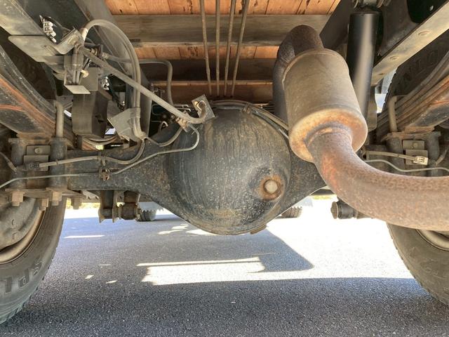 エルフトラック ５段クレーン　セミワイドロング　スムーサー　リヤアウトリガー　５段クレーンセミワイドロング古河ユニック２．９３ｔ吊スムーサーリヤアウトリガーあおり開閉補助装置ＥＴＣ　ＰＳ　ＰＷ　電格ミラーエアバック燃焼装置小型トラックユニック車差し違えアウトリガーシルバー色（63枚目）