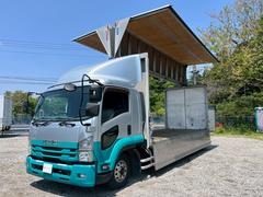 建設系トラックのダンプ、クレーン車はもちろん、運送系トラックのウィング車、バン、トレーラまでどんなトラックであってもお探しさせていただきます。 3