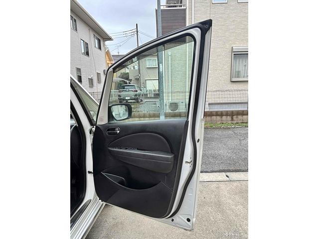 ビアンテ グランツ ETC バックカメラ ナビ TV 両側電動スライドドア オートライト HID スマートキー 後席モニター 3列シート ウォークスルー AT アルミホイール CD DVD再生 盗難防止システム(13枚目)