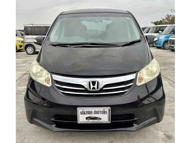 フリード Ｇ　ジャストセレクション　ＥＴＣ　バックカメラ　ナビ　ＴＶ　両側スライド・片側電動　スマートキー　電動格納ミラー　３列シート　ウォークスルー　ＣＶＴ　ＣＤ　ＤＶＤ再生　Ｂｌｕｅｔｏｏｔｈ　盗難防止システム　衝突安全ボディ（2枚目）