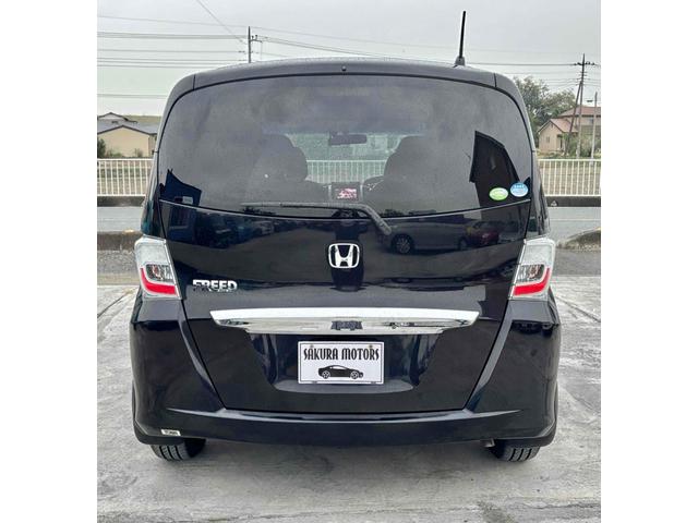 フリード Ｇ　ジャストセレクション　ＥＴＣ　バックカメラ　ナビ　ＴＶ　両側スライド・片側電動　スマートキー　電動格納ミラー　３列シート　ウォークスルー　ＣＶＴ　ＣＤ　ＤＶＤ再生　Ｂｌｕｅｔｏｏｔｈ　盗難防止システム　衝突安全ボディ（6枚目）