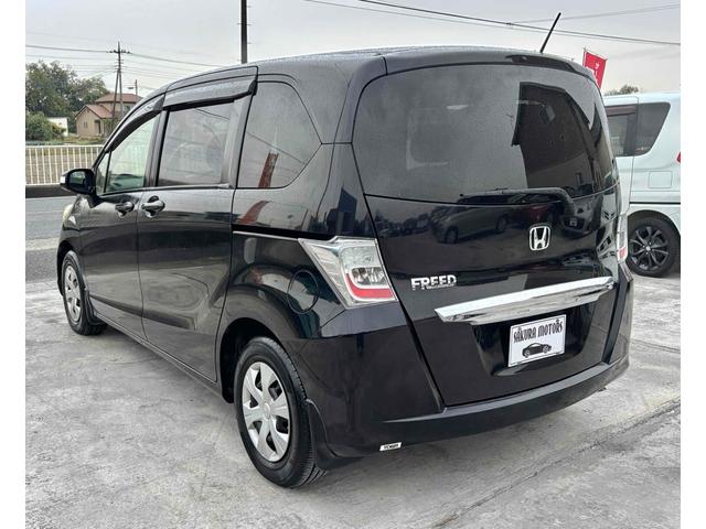 フリード Ｇ　ジャストセレクション　ＥＴＣ　バックカメラ　ナビ　ＴＶ　両側スライド・片側電動　スマートキー　電動格納ミラー　３列シート　ウォークスルー　ＣＶＴ　ＣＤ　ＤＶＤ再生　Ｂｌｕｅｔｏｏｔｈ　盗難防止システム　衝突安全ボディ（7枚目）