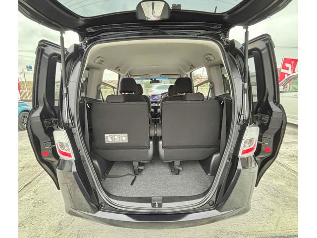 フリード Ｇ　ジャストセレクション　ＥＴＣ　バックカメラ　ナビ　ＴＶ　両側スライド・片側電動　スマートキー　電動格納ミラー　３列シート　ウォークスルー　ＣＶＴ　ＣＤ　ＤＶＤ再生　Ｂｌｕｅｔｏｏｔｈ　盗難防止システム　衝突安全ボディ（19枚目）