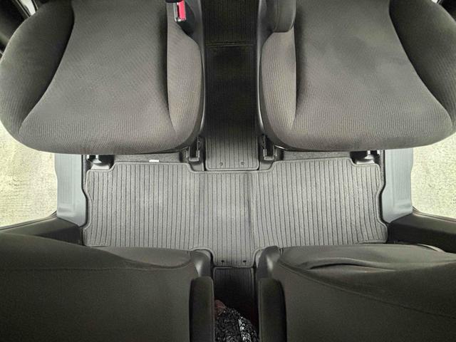 フリード Ｇ　ジャストセレクション　ＥＴＣ　バックカメラ　ナビ　ＴＶ　両側スライド・片側電動　スマートキー　電動格納ミラー　３列シート　ウォークスルー　ＣＶＴ　ＣＤ　ＤＶＤ再生　Ｂｌｕｅｔｏｏｔｈ　盗難防止システム　衝突安全ボディ（25枚目）