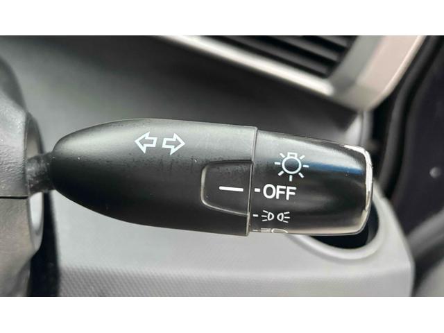 フリード Ｇ　ジャストセレクション　ＥＴＣ　バックカメラ　ナビ　ＴＶ　両側スライド・片側電動　スマートキー　電動格納ミラー　３列シート　ウォークスルー　ＣＶＴ　ＣＤ　ＤＶＤ再生　Ｂｌｕｅｔｏｏｔｈ　盗難防止システム　衝突安全ボディ（43枚目）