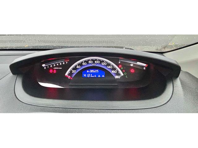 フリード Ｇ　ジャストセレクション　ＥＴＣ　バックカメラ　ナビ　ＴＶ　両側スライド・片側電動　スマートキー　電動格納ミラー　３列シート　ウォークスルー　ＣＶＴ　ＣＤ　ＤＶＤ再生　Ｂｌｕｅｔｏｏｔｈ　盗難防止システム　衝突安全ボディ（45枚目）