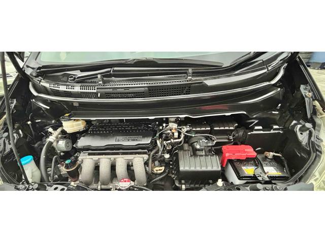 フリード Ｇ　ジャストセレクション　ＥＴＣ　バックカメラ　ナビ　ＴＶ　両側スライド・片側電動　スマートキー　電動格納ミラー　３列シート　ウォークスルー　ＣＶＴ　ＣＤ　ＤＶＤ再生　Ｂｌｕｅｔｏｏｔｈ　盗難防止システム　衝突安全ボディ（75枚目）