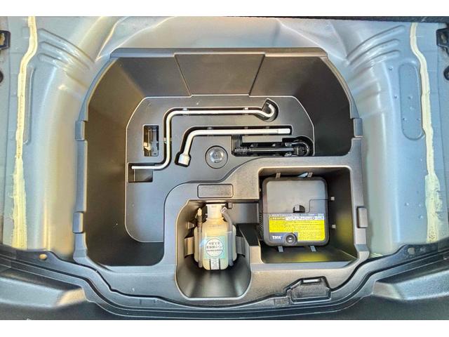 アクア S ETC バックカメラ ナビ TV アルミホイール スマートキー アイドリングストップ 電動格納ミラー CVT 衝突安全ボディ 記録簿 ABS ESC CD エアコン パワーステアリング(30枚目)