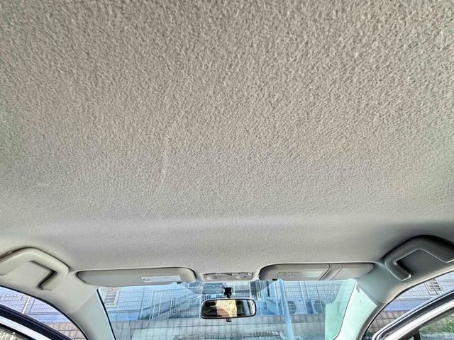 アクア S ETC バックカメラ ナビ TV アルミホイール スマートキー アイドリングストップ 電動格納ミラー CVT 衝突安全ボディ 記録簿 ABS ESC CD エアコン パワーステアリング(32枚目)