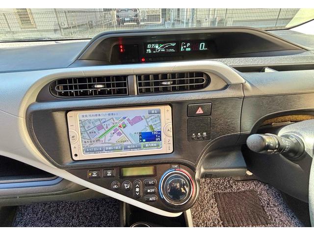 アクア S ETC バックカメラ ナビ TV アルミホイール スマートキー アイドリングストップ 電動格納ミラー CVT 衝突安全ボディ 記録簿 ABS ESC CD エアコン パワーステアリング(46枚目)