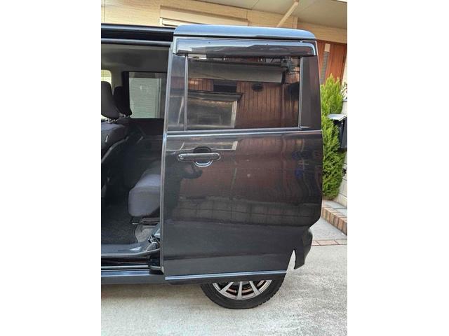 ソリオバンディット ベースグレード ETC バックカメラ ナビ TV 両側電動スライドドア オートライト HID スマートキー 電動格納ミラー ウォークスルー CVT アルミホイール CD DVD再生 USB Bluetooth 記録簿(11枚目)