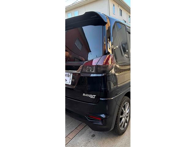 ソリオバンディット ベースグレード ETC バックカメラ ナビ TV 両側電動スライドドア オートライト HID スマートキー 電動格納ミラー ウォークスルー CVT アルミホイール CD DVD再生 USB Bluetooth 記録簿(70枚目)