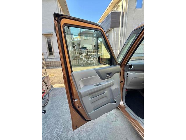 スペーシア Ｘ　ＥＴＣ　全周囲カメラ　両側スライド・片側電動　ナビ　ＴＶ　スマートキー　アイドリングストップ　電動格納ミラー　シートヒーター　ベンチシート　ＣＶＴ　盗難防止システム　ＡＢＳ　ＣＤ　ＵＳＢ（10枚目）