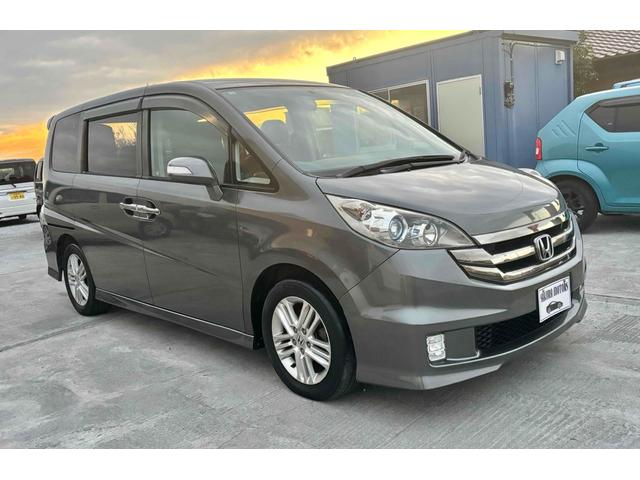 ステップワゴン スパーダＳ　Ｚ　ＨＤＤナビパッケージ　ＥＴＣ　バックカメラ　ナビ　ＴＶ　両側スライド・片側電動　ＨＩＤ　キーレスエントリー　電動格納ミラー　後席モニター　３列シート　ウォークスルー　ＡＴ　アルミホイール　ＣＤ　Ｂｌｕｅｔｏｏｔｈ（3枚目）