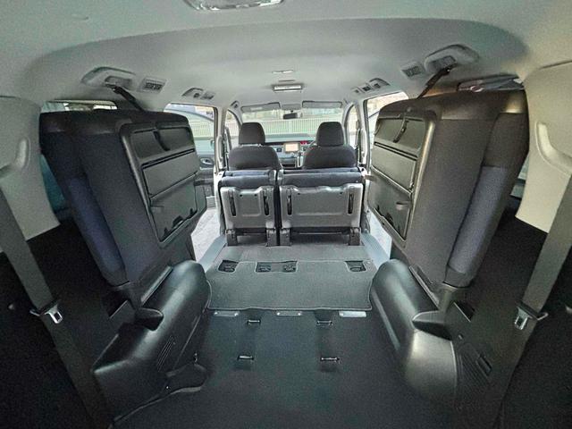 ステップワゴン スパーダＳ　Ｚ　ＨＤＤナビパッケージ　ＥＴＣ　バックカメラ　ナビ　ＴＶ　両側スライド・片側電動　ＨＩＤ　キーレスエントリー　電動格納ミラー　後席モニター　３列シート　ウォークスルー　ＡＴ　アルミホイール　ＣＤ　Ｂｌｕｅｔｏｏｔｈ（27枚目）