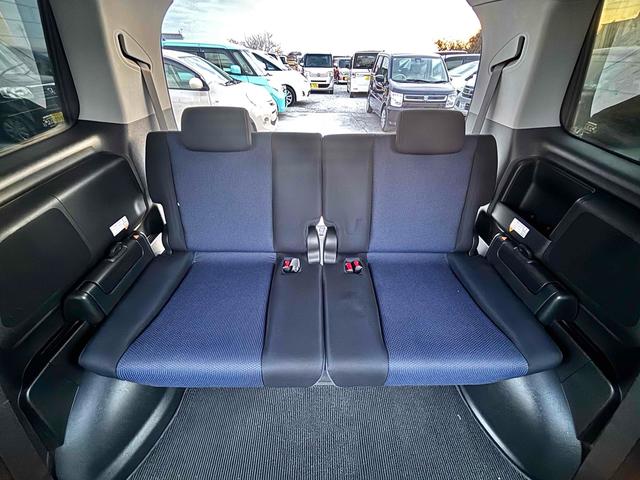 ステップワゴン スパーダＳ　Ｚ　ＨＤＤナビパッケージ　ＥＴＣ　バックカメラ　ナビ　ＴＶ　両側スライド・片側電動　ＨＩＤ　キーレスエントリー　電動格納ミラー　後席モニター　３列シート　ウォークスルー　ＡＴ　アルミホイール　ＣＤ　Ｂｌｕｅｔｏｏｔｈ（28枚目）