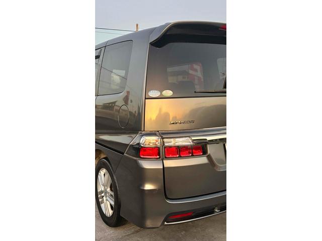 ステップワゴン スパーダＳ　Ｚ　ＨＤＤナビパッケージ　ＥＴＣ　バックカメラ　ナビ　ＴＶ　両側スライド・片側電動　ＨＩＤ　キーレスエントリー　電動格納ミラー　後席モニター　３列シート　ウォークスルー　ＡＴ　アルミホイール　ＣＤ　Ｂｌｕｅｔｏｏｔｈ（70枚目）