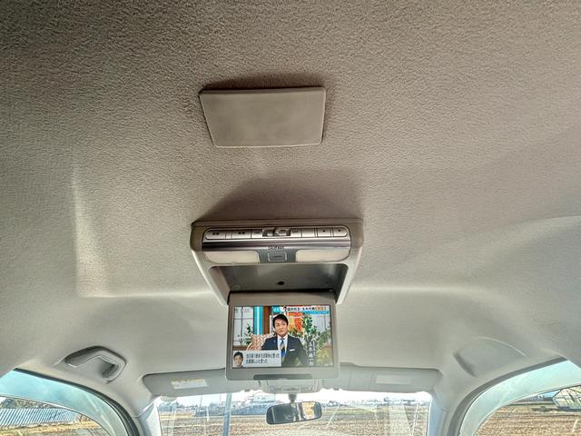 ステップワゴン スパーダＳ　Ｚ　ＨＤＤナビパッケージ　ＥＴＣ　バックカメラ　ナビ　ＴＶ　両側スライド・片側電動　ＨＩＤ　キーレスエントリー　電動格納ミラー　後席モニター　３列シート　ウォークスルー　ＡＴ　アルミホイール　ＣＤ　Ｂｌｕｅｔｏｏｔｈ（79枚目）