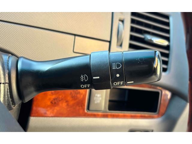 エスティマ ２．４アエラス　Ｇエディション　ＥＴＣ　バックカメラ　ナビ　ＴＶ　オートクルーズコントロール　両側電動スライドドア　ＨＩＤ　スマートキー　電動格納ミラー　後席モニター　３列シート　ウォークスルー　オットマン　ＣＶＴ　アルミホイール（48枚目）