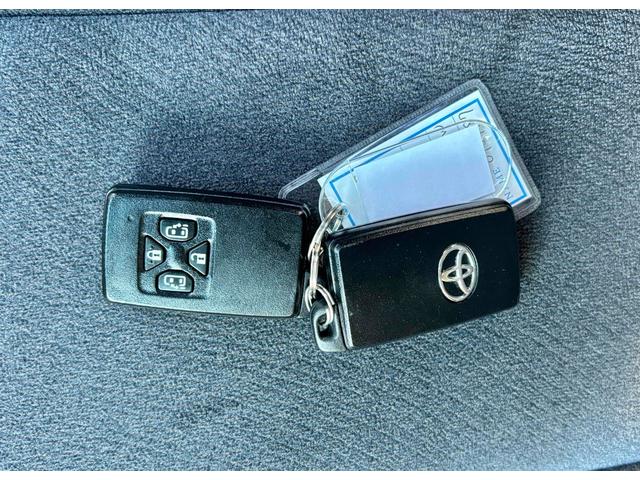 エスティマ ２．４アエラス　Ｇエディション　ＥＴＣ　バックカメラ　ナビ　ＴＶ　オートクルーズコントロール　両側電動スライドドア　ＨＩＤ　スマートキー　電動格納ミラー　後席モニター　３列シート　ウォークスルー　オットマン　ＣＶＴ　アルミホイール（50枚目）