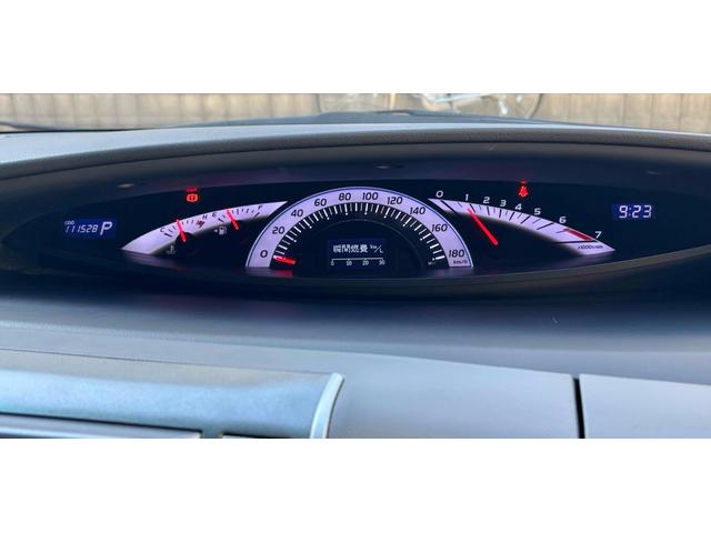 エスティマ ２．４アエラス　Ｇエディション　ＥＴＣ　バックカメラ　ナビ　ＴＶ　オートクルーズコントロール　両側電動スライドドア　ＨＩＤ　スマートキー　電動格納ミラー　後席モニター　３列シート　ウォークスルー　オットマン　ＣＶＴ　アルミホイール（53枚目）