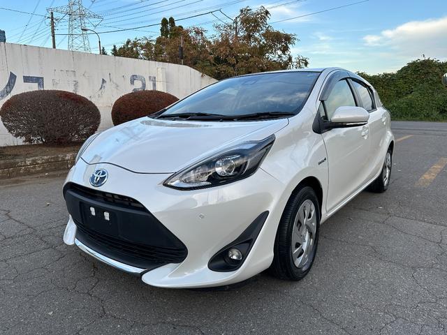 アクア G 誤発進抑制機能 セキュリティー デュアルエアバック I-STOP 衝突安全ボディ パワーウィンドウ ESC ATエアコン ABS パワーステアリング オートライト オートクルーズ 運転席エアバッグ(2枚目)