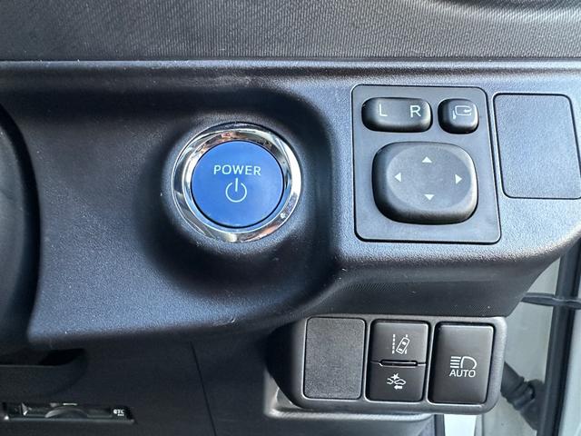 アクア G 誤発進抑制機能 セキュリティー デュアルエアバック I-STOP 衝突安全ボディ パワーウィンドウ ESC ATエアコン ABS パワーステアリング オートライト オートクルーズ 運転席エアバッグ(20枚目)