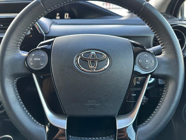 アクア G 誤発進抑制機能 セキュリティー デュアルエアバック I-STOP 衝突安全ボディ パワーウィンドウ ESC ATエアコン ABS パワーステアリング オートライト オートクルーズ 運転席エアバッグ(22枚目)