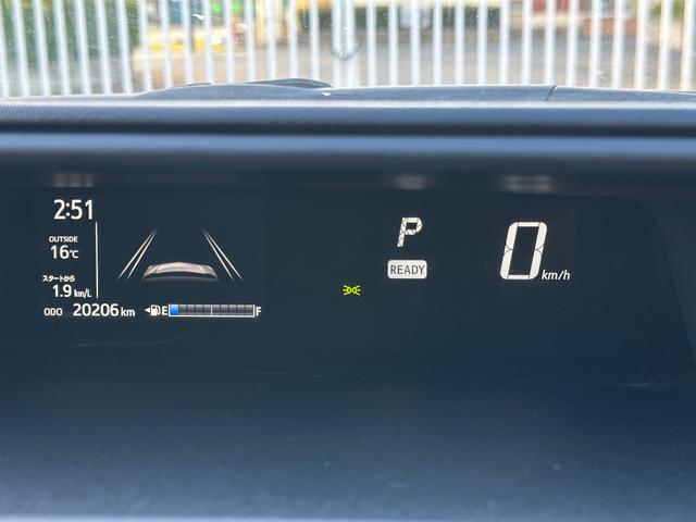 アクア G 誤発進抑制機能 セキュリティー デュアルエアバック I-STOP 衝突安全ボディ パワーウィンドウ ESC ATエアコン ABS パワーステアリング オートライト オートクルーズ 運転席エアバッグ(26枚目)