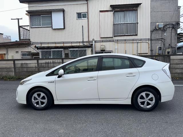 プリウス S アイドリングストップ搭載 インテリキー デュアルエアバック エアB イモビライザー AUTOエアコン 横スベリ防止 衝突安全ボディ ABS サイドエアバッグ パワーステアリング パワーウィンドウ(6枚目)