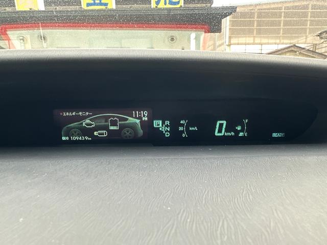 プリウス S アイドリングストップ搭載 インテリキー デュアルエアバック エアB イモビライザー AUTOエアコン 横スベリ防止 衝突安全ボディ ABS サイドエアバッグ パワーステアリング パワーウィンドウ(25枚目)