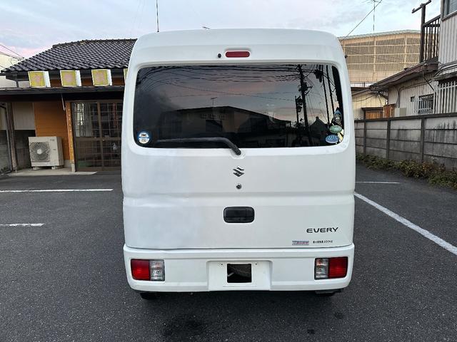 エブリイ ＰＡリミテッド　盗難防止　禁煙　衝撃安全ボディー　キーレスキー　助手席エアバック　エアバック　ＥＴＣ　パワステ　ＡＣ　ＡＢＳ　レーダーブレーキ装着車（8枚目）