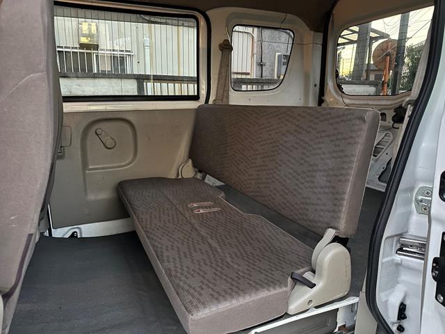 エブリイ ＰＡリミテッド　盗難防止　禁煙　衝撃安全ボディー　キーレスキー　助手席エアバック　エアバック　ＥＴＣ　パワステ　ＡＣ　ＡＢＳ　レーダーブレーキ装着車（15枚目）