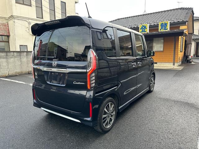 N-BOXカスタム L ホンダセンシング(3枚目)