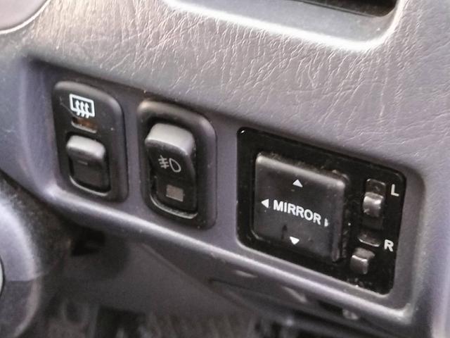 キスマークX ナビ CD 電動格納ミラー AT アルミホイール 衝突安全ボディ ABS エアコン パワーステアリング パワーウィンドウ メモリーナビ付き(3枚目)