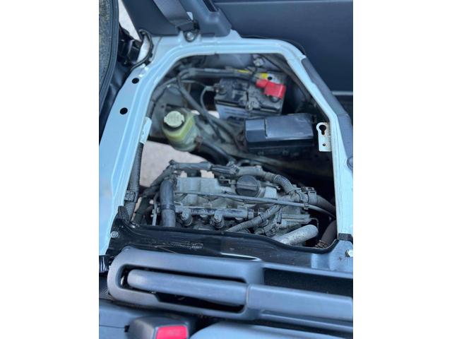 サンバーバン ＶＢ　２シーター　４ＷＤ　オートマ　両側スライドドア　エアコン　パワーステアリング　運転席エアバッグ　助手席エアバッグ　保証付き　走行１０４９０５ｋｍ（21枚目）