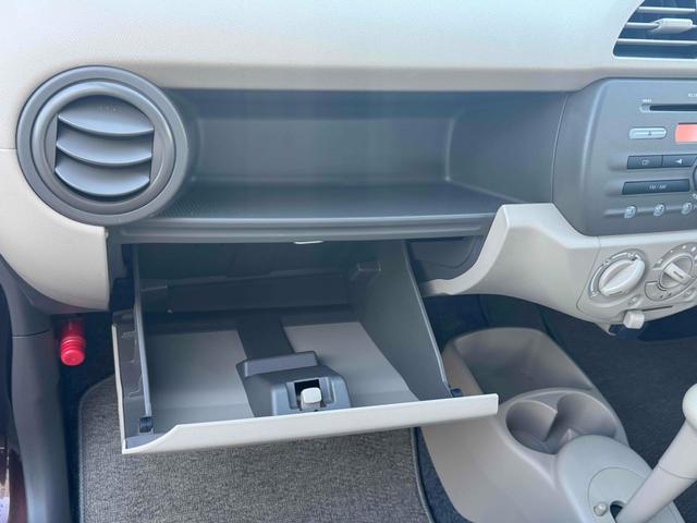 アルト Ｆ　キーレスエントリー　ＡＴ　盗難防止システム　ＣＤ　衝突安全ボディ　エアコン　パワーステアリング　パワーウィンドウ（8枚目）