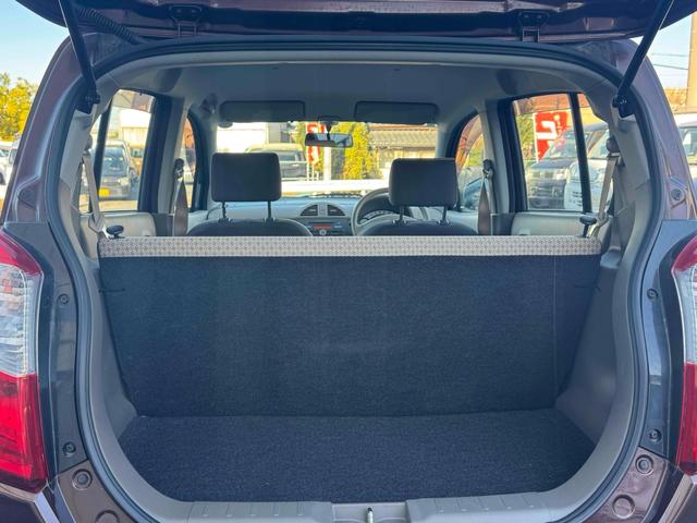 アルト Ｆ　キーレスエントリー　ＡＴ　盗難防止システム　ＣＤ　衝突安全ボディ　エアコン　パワーステアリング　パワーウィンドウ（18枚目）