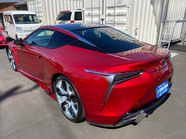 ＬＣ ＬＣ５００　Ｓパッケージ　純正２１ＡＷ　エイムゲインサイド・リアエアロ　エイムゲインダクト付フロントフェンダー　ＥＴＣ２．０　ナビ　フルセグ　電動リアスポイラー　ＢＳＭ　記録簿　レクサスセーフティーシステム（16枚目）