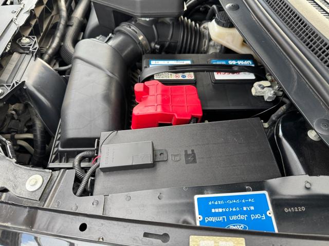 リンカーンＭＫＸ ベースグレード　記録簿　スペアキー　本革シート　サンルーフ　パワーリアゲート　前後シートヒーター　ＢＬＵＥＴＯＯＴＨ　ＥＴＣ（9枚目）