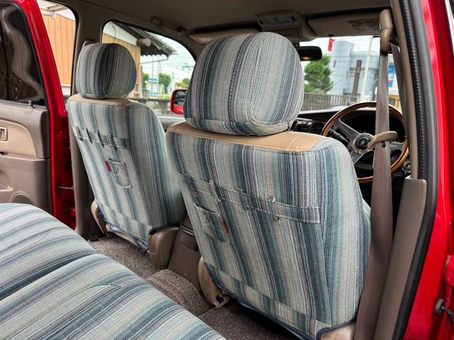 ハイラックスサーフ ＳＳＲ－Ｘ　ホワイトプレミアム　平成１４年車　全塗装済みレッド　リフトアップ　買取車　ナルディウッドハンドル　シートカバー　キーレス　フルセグ　ナビ　ＥＴＣ　記録簿（59枚目）