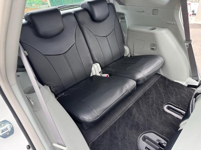 プリウスアルファ Ｓツーリングセレクション　８インチナビ　フルセグ　バックカメラ　ＥＴＣ　スペアキー　革調シートカバー　７人乗り（46枚目）