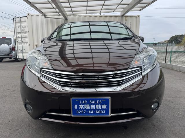 ノート アクシス　Ｖセレクション＋セーフティ　黒革シート　ドラレコ前後（コムテックＺＤＲ０３５）ＥＴＣ　エマブレ　車両逸脱警報　アイドリングストップ　ナビ　フルセグ　バックカメラ　ＤＩＧ－Ｓ　１５ＡＷ　ＬＥＤオートライト　記録簿　スペアキー（2枚目）