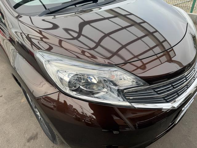 ノート アクシス　Ｖセレクション＋セーフティ　黒革シート　ドラレコ前後（コムテックＺＤＲ０３５）ＥＴＣ　エマブレ　車両逸脱警報　アイドリングストップ　ナビ　フルセグ　バックカメラ　ＤＩＧ－Ｓ　１５ＡＷ　ＬＥＤオートライト　記録簿　スペアキー（4枚目）