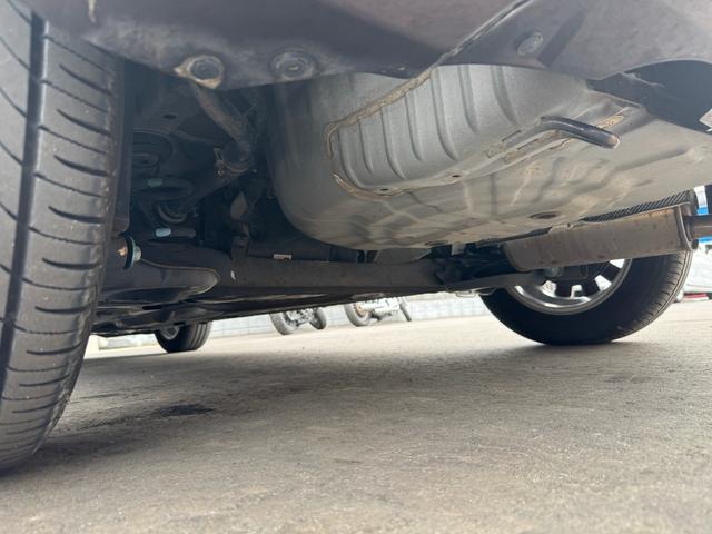 ノート アクシス　Ｖセレクション＋セーフティ　黒革シート　ドラレコ前後（コムテックＺＤＲ０３５）ＥＴＣ　エマブレ　車両逸脱警報　アイドリングストップ　ナビ　フルセグ　バックカメラ　ＤＩＧ－Ｓ　１５ＡＷ　ＬＥＤオートライト　記録簿　スペアキー（14枚目）