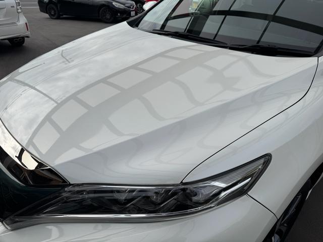 ハリアー プレミアム メタル アンド レザーパッケージ 買取車 モデリスタエアロ 記録簿 カードキー スペアキー フルセグ 走行中TV視聴 本革シート ナビ ETC 純正AW(5枚目)