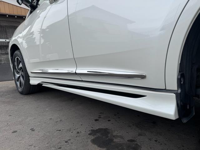 ハリアー プレミアム メタル アンド レザーパッケージ 買取車 モデリスタエアロ 記録簿 カードキー スペアキー フルセグ 走行中TV視聴 本革シート ナビ ETC 純正AW(22枚目)