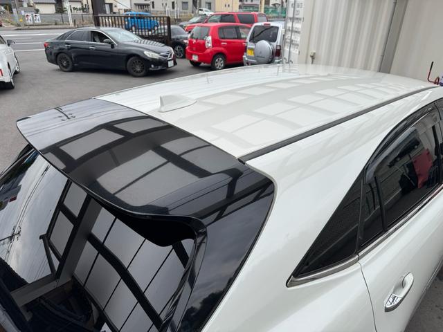 ハリアー プレミアム メタル アンド レザーパッケージ 買取車 モデリスタエアロ 記録簿 カードキー スペアキー フルセグ 走行中TV視聴 本革シート ナビ ETC 純正AW(24枚目)